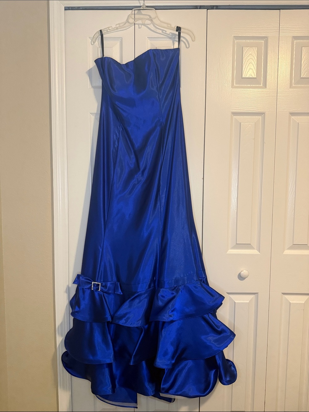 Cache Royal Blue Strapless Satin Ruffle Hem Gown
